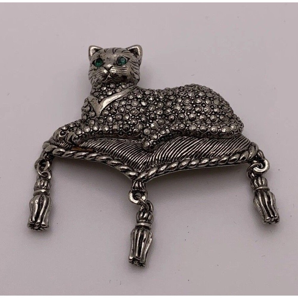 Avon Silver Tone Faux Marcasite 1992 Regal Cat Green Rhinestone Eyes Brooch Pin